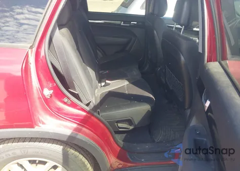 2015 Kia Sorento Lx from USA, damaged, VIN 5XYKT3A61FG579541